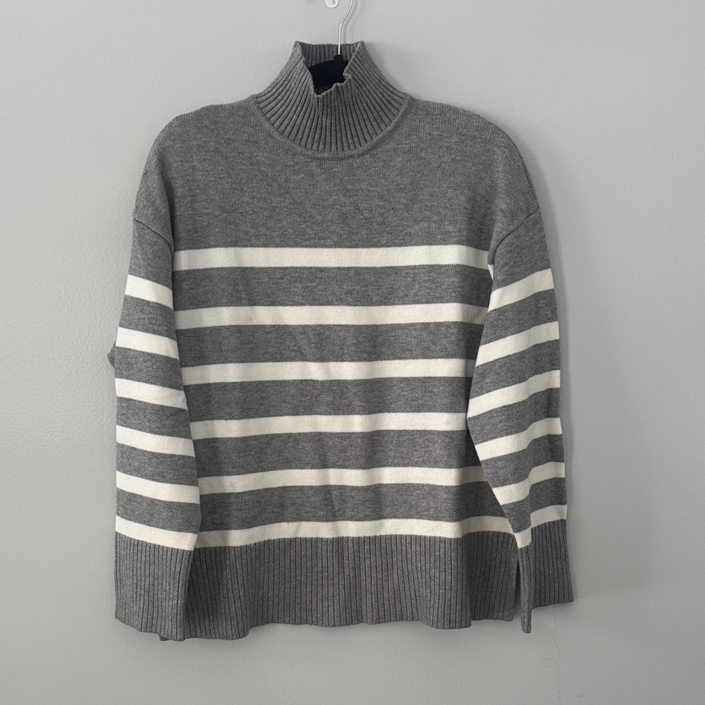 Zara Women's Sweater Size L Striped Turtleneck 
Casual Workwear Cozy Oversized